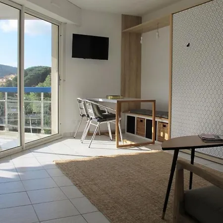 Apartamento Superbe Studio Cabine Au Bord De La Plage Saint-Raphaël