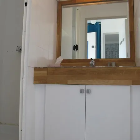 Superbe Studio Cabine Au Bord De La Plage Apartamento Saint-Raphaël